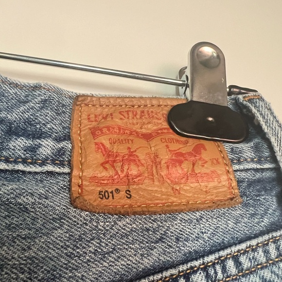 Levis 501 Distressed Size 27 Waist White Oak Denim - Picture 4 of 6